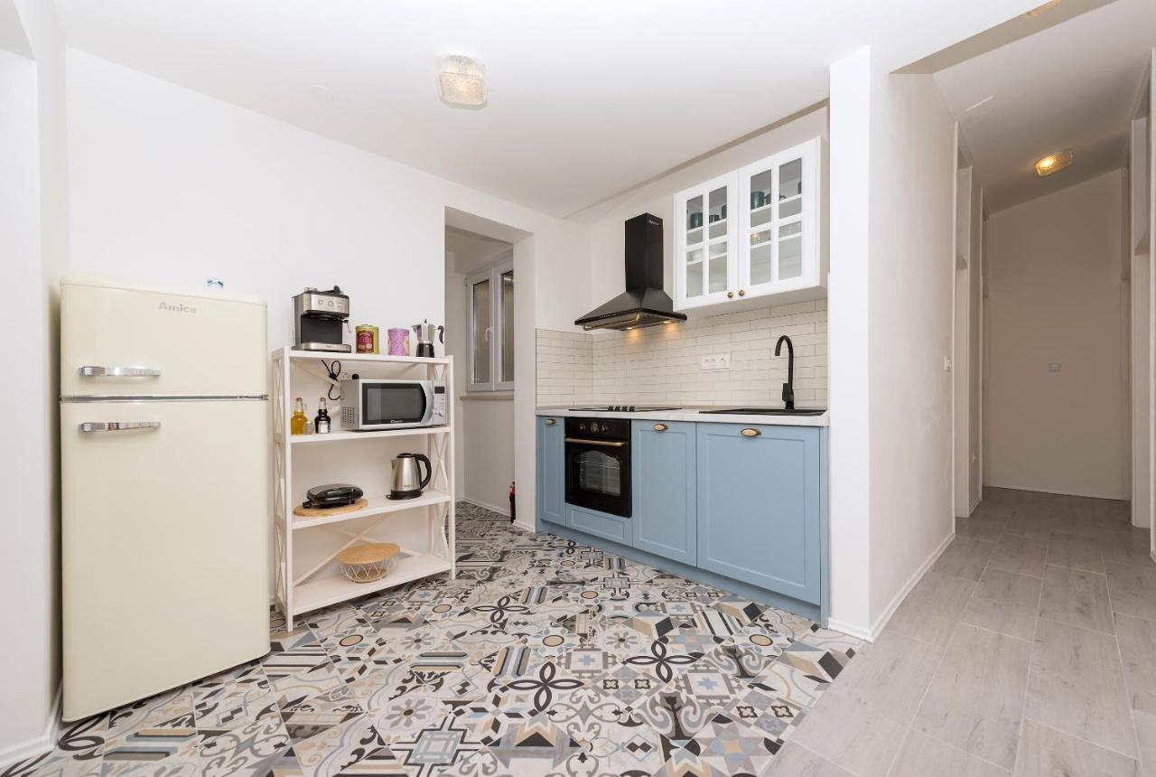 Vista Mare Apartment - 3 Bedroom, Sea View Makarska Extérieur photo