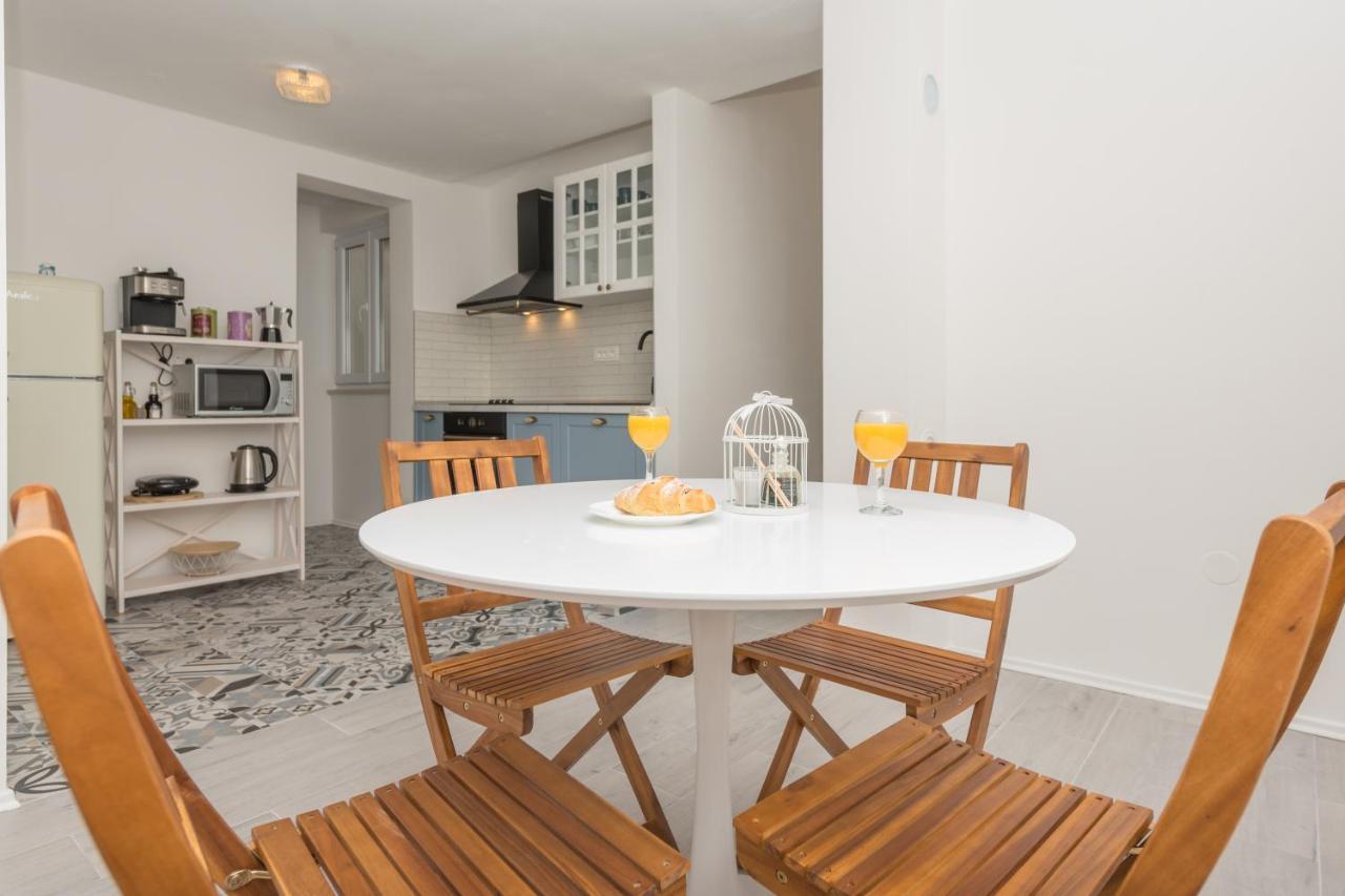 Vista Mare Apartment - 3 Bedroom, Sea View Makarska Extérieur photo